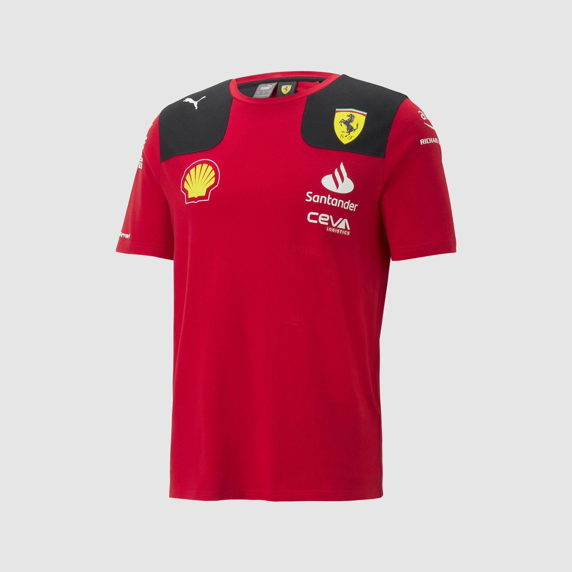 Ferrari_F1_2023_Team_T-shirt_FormulaOne_Wears